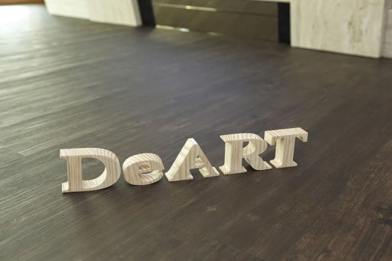 Кварцвиниловая плитка "DeArt Floor" Lite Орех Пекан (935*187*2,0мм) — купить в Комсомольске-на-Амуре