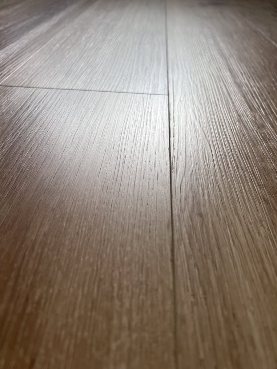 SPC ламинат "OneFloor" ЕСО 5011 (4V фаска) (1220*184*4 мм) — купить в Комсомольске-на-Амуре