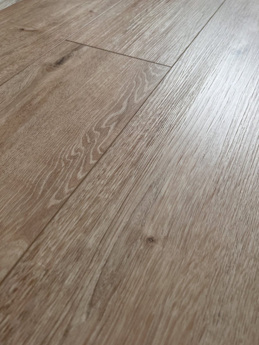 SPC ламинат "OneFloor" ЕСО 5062 (4V фаска) (1220*184*4 мм) — купить в Комсомольске-на-Амуре