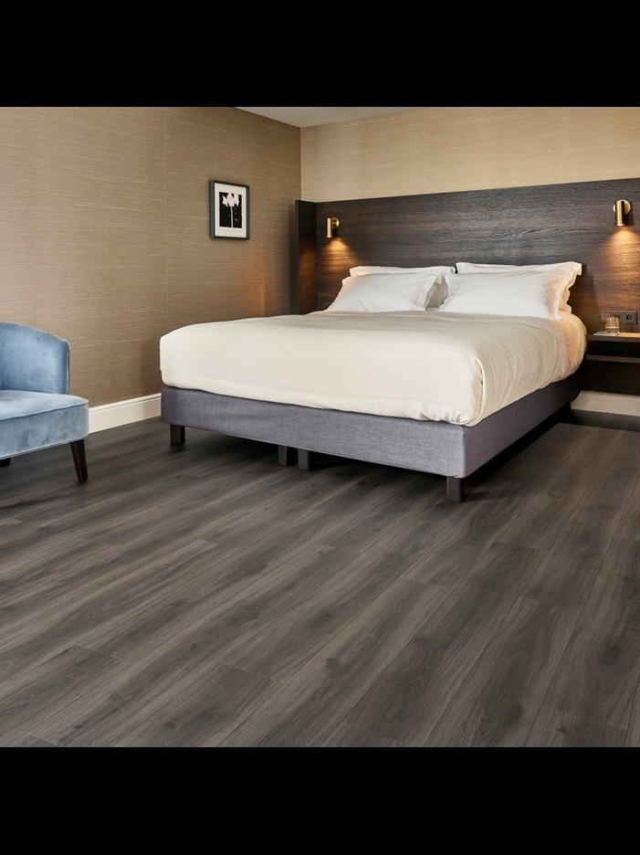 Замковая ПВХ плитка Tradition Oak 890 (1251*189*5 мм) — купить в Комсомольске-на-Амуре