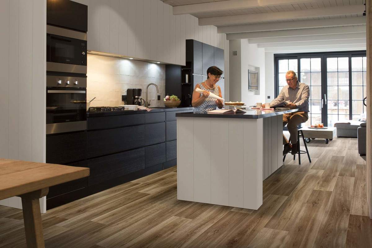 Замковая ПВХ плитка "Berry Alloc" Pureclick 55 LIME OAK 966D (204*1326*5 мм) — купить в Комсомольске-на-Амуре