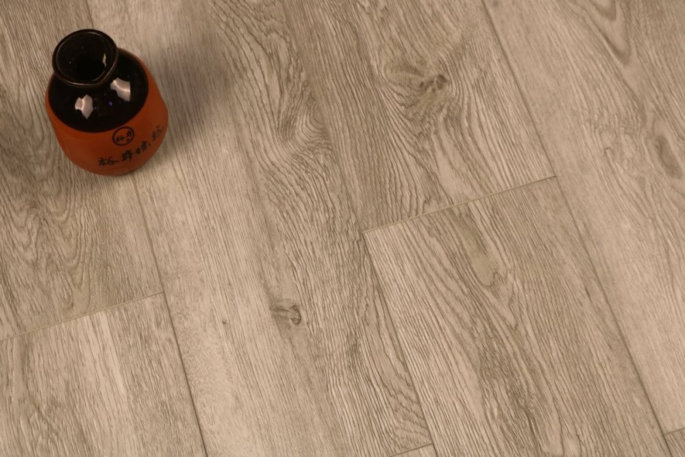 LVT плитка "Profield" Дуб Мадейра (915,4*152,4*2,5 мм) — купить в Комсомольске-на-Амуре