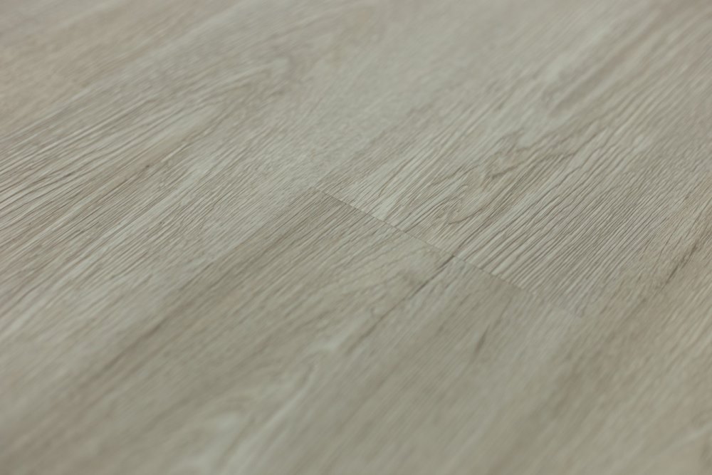 Замковая ПВХ плитка "Art Tile" Дуб Британь (920*150*4 мм) — купить в Комсомольске-на-Амуре