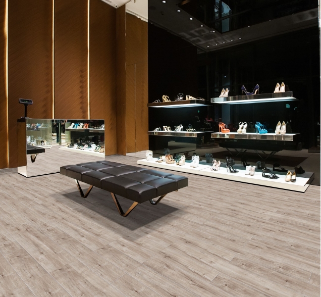 SPC ламинат "Royce" Sense Дуб Кааба 705 (1200*180*4 мм) — купить в Комсомольске-на-Амуре