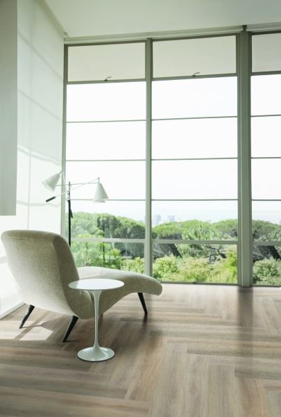 Кварцвиниловая плитка "LG" Орешник классический (1200*180*2 мм) — купить в Комсомольске-на-Амуре