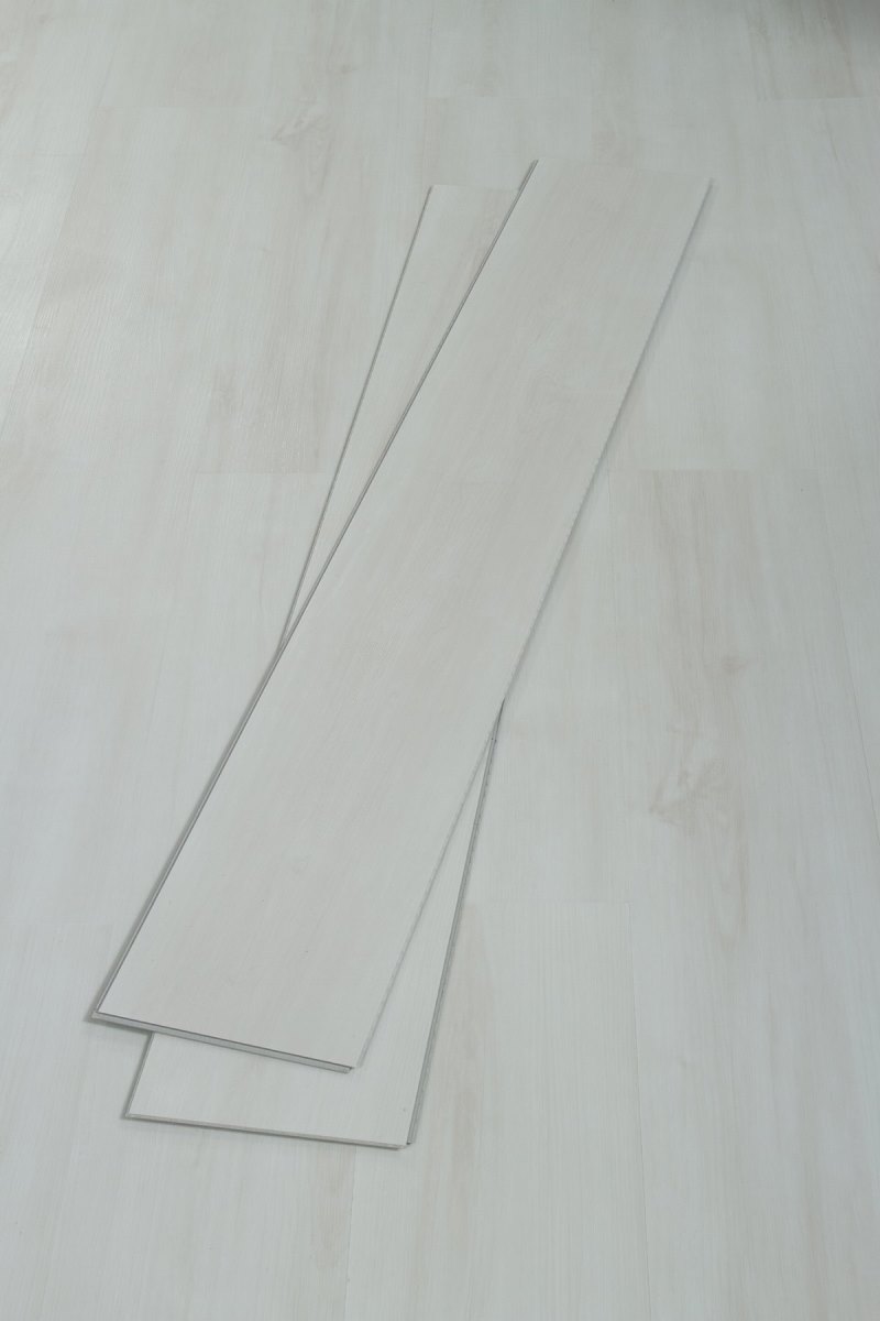 SPC ламинат "OneFloor" ЕСО 8055 (1220*184*4 мм) — купить в Комсомольске-на-Амуре