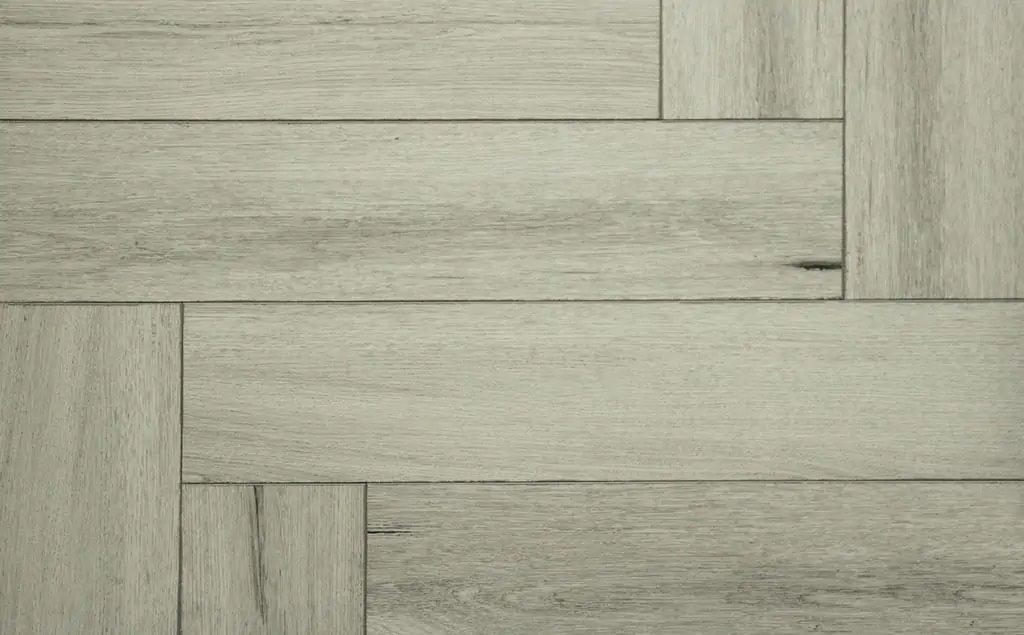 Виниловые полы "FirmFit" Herringbone Дуб серый CW-1361 (615*123*5 мм) — купить в Комсомольске-на-Амуре
