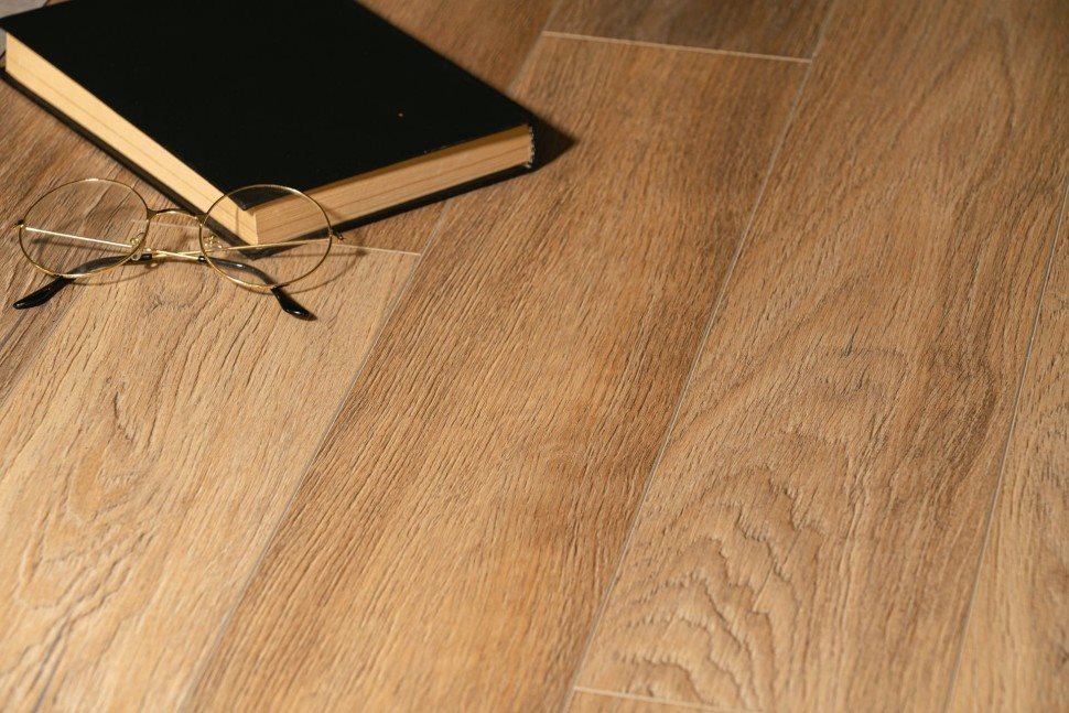 Виниловый ламинат "Bonkeel" Style Дуб Бонди (1200*125*4 мм) — купить в Комсомольске-на-Амуре