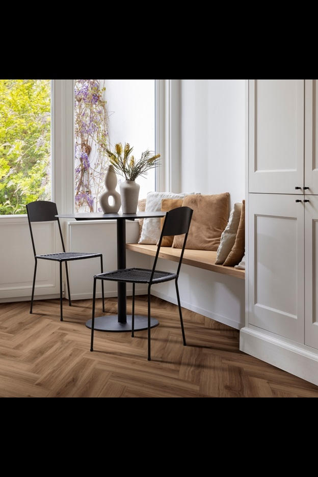 Замковая ПВХ плитка Classic Oak 24844 (630*126*6 мм) — купить в Комсомольске-на-Амуре