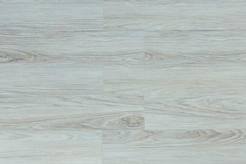 Замковая ПВХ плитка "Art Tile" Клён Жемчужный (1220*152*5 мм) — купить в Комсомольске-на-Амуре