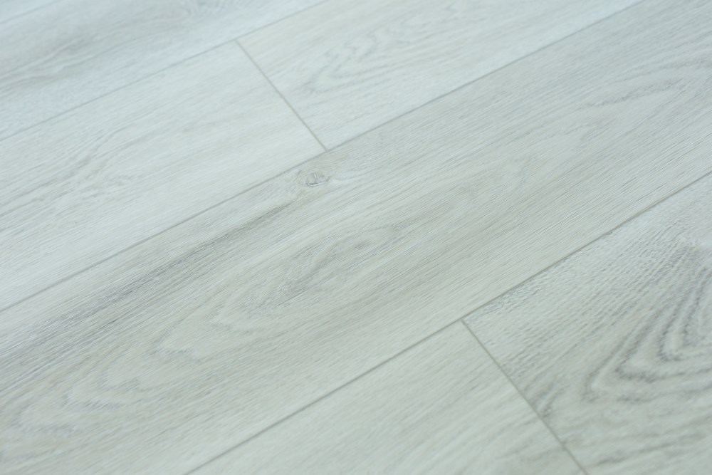 Замковая ПВХ плитка "Art Tile" Дуб Ланкастер (1200*183*6 мм) — купить в Комсомольске-на-Амуре